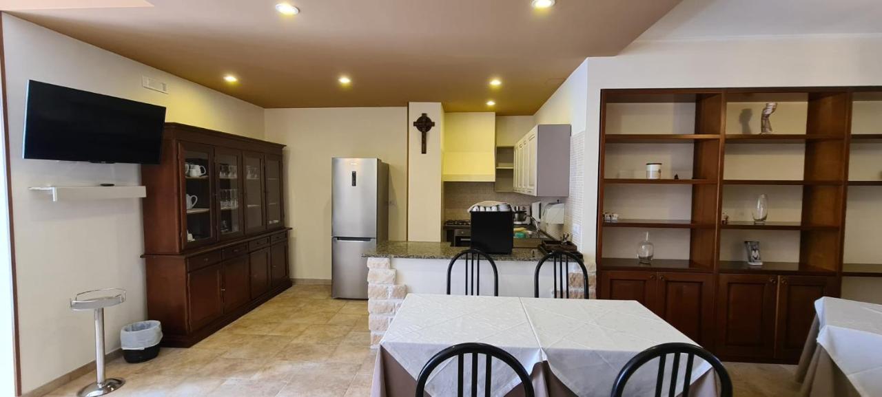 Bed And Breakfast La Terrazza Cisternino Ngoại thất bức ảnh