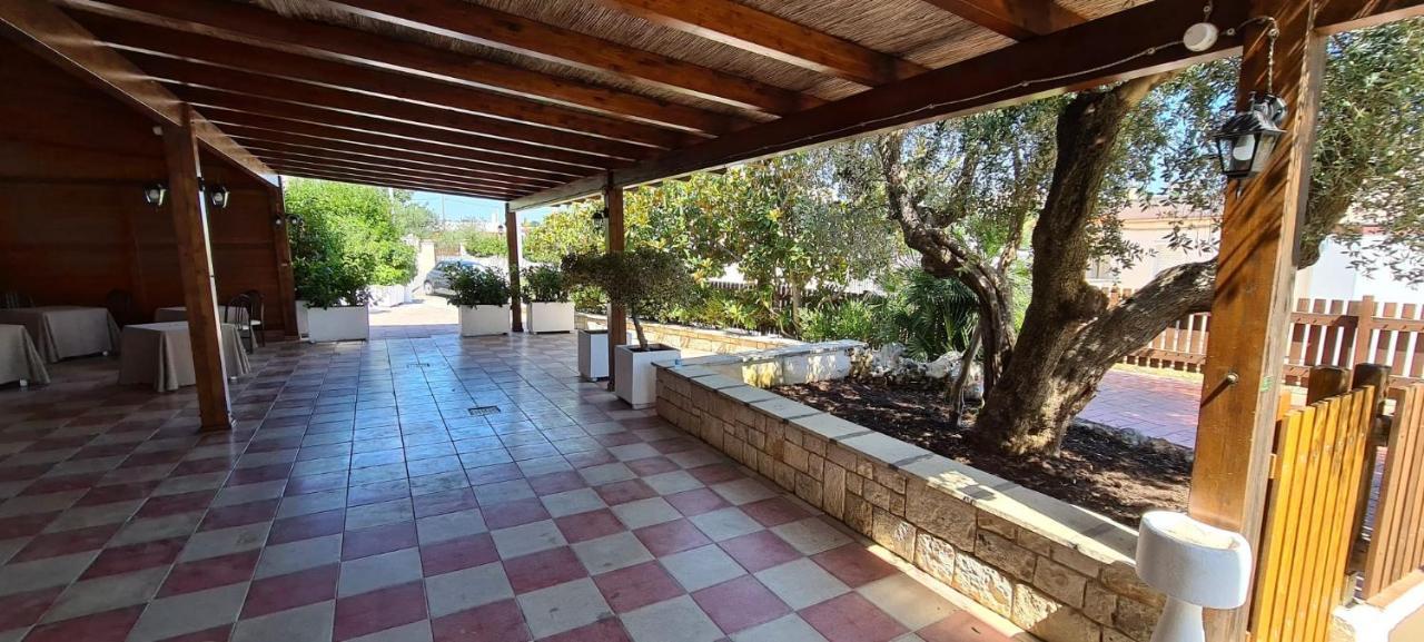 Bed And Breakfast La Terrazza Cisternino Ngoại thất bức ảnh